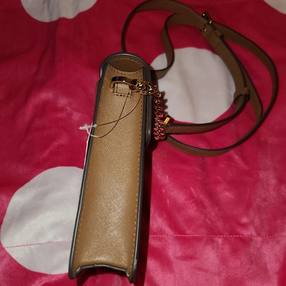 Michael Kors Crossbody - Picture 4 of 13